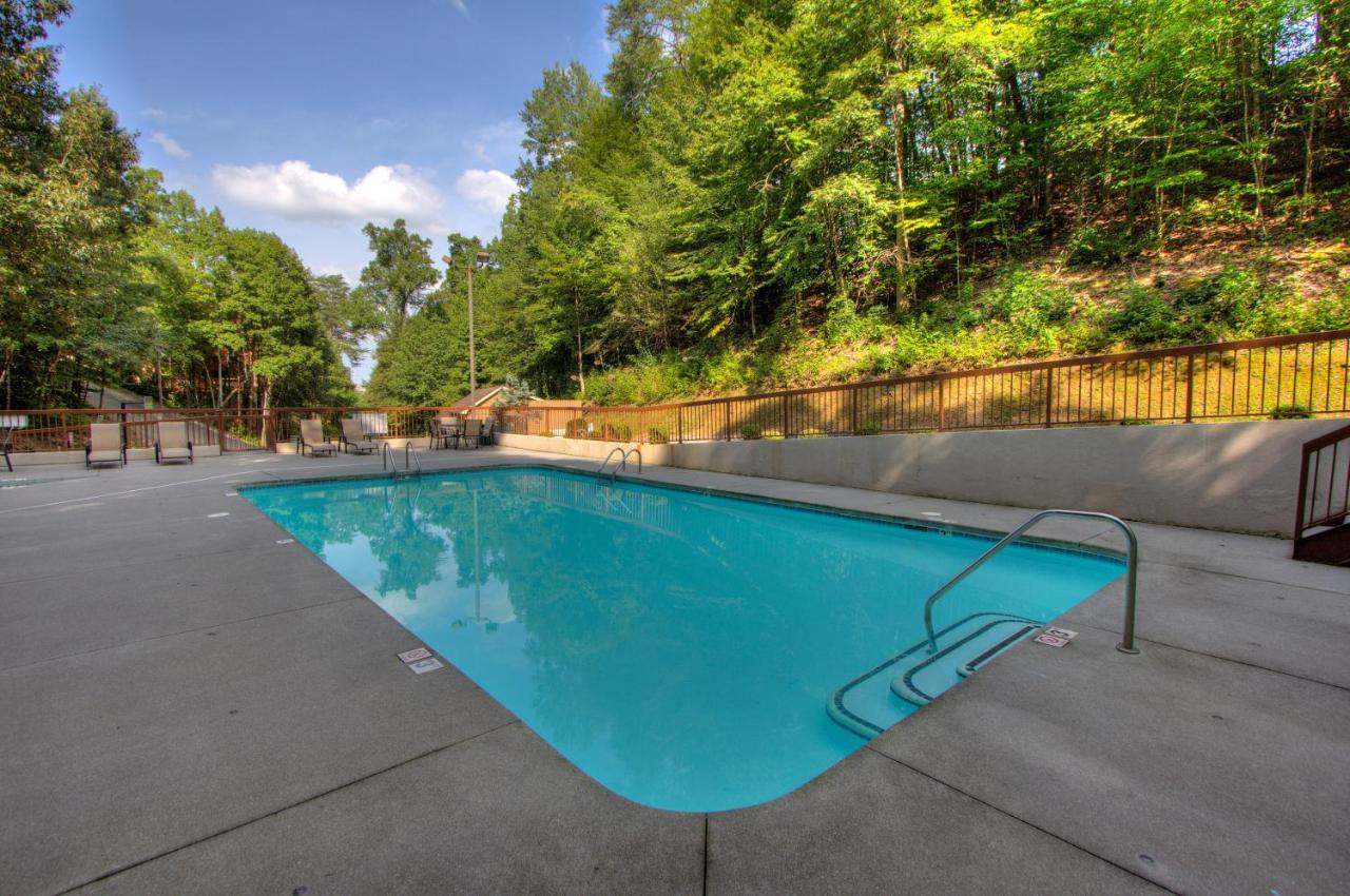 Gorgeous "Country Roads" By Honeybearcabins 4Br 4Ba, Next To Pool, Easy Drive, Main Strip Location! Pigeon Forge Exterior foto